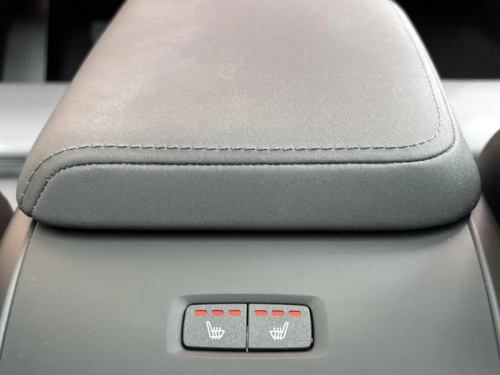 Volvo XC60 2.0 T6 Plug-in hybrid AWD Plus Black Editi uit 2026, foto 13