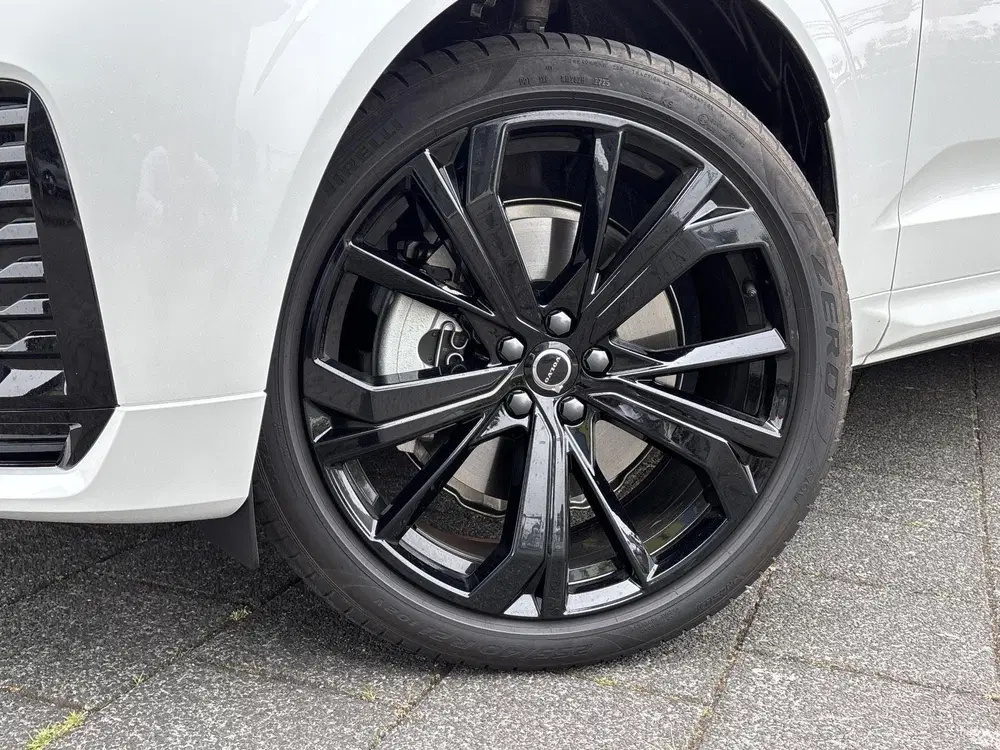 Volvo XC60 2.0 T6 Plug-in hybrid AWD Plus Black Editi uit 2026, foto 5