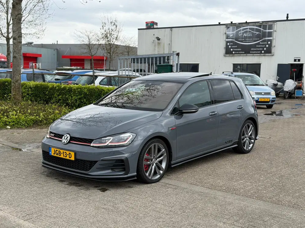 Volkswagen Golf Golf 2.0 TSI GTI TCR 290PK 2019 Bomvol uit 2019