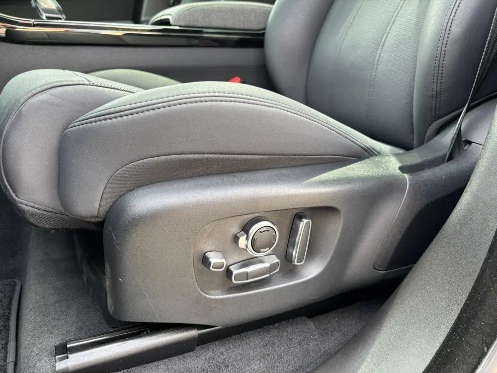 Land Rover Range Rover Velar 2.0 P400e R-Dynamic Panoramadak uit 2024, foto 15