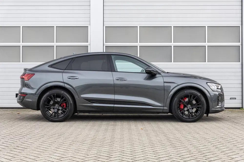 Audi Q8 50 340pk quattro S edition 95 kWh uit 2023, foto 3