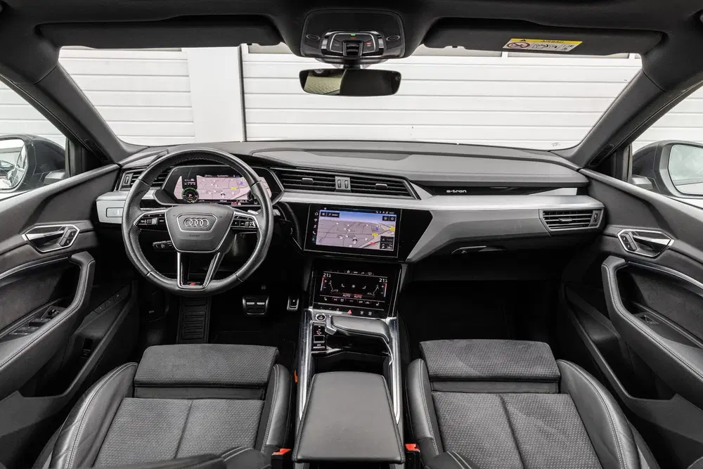 Audi Q8 50 340pk quattro S edition 95 kWh uit 2023, foto 4