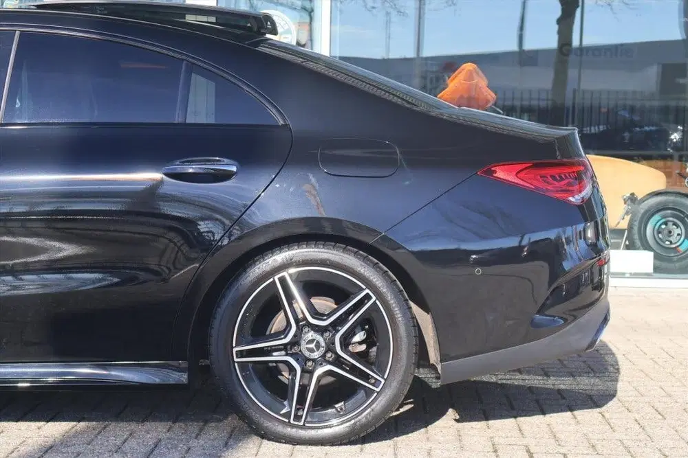 Mercedes-Benz CLA Mercedes CLA Coupé 180 AMG-Line Pano uit 2021, foto 12