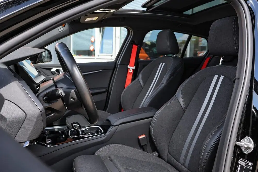 BMW 1-serie (f40) 118i SportLine uit 2022, foto 5