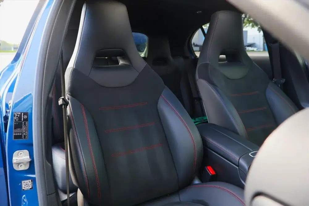 Mercedes-Benz A-Klasse Mercedes A-Klasse A180 AMG-Line uit 2024, foto 6