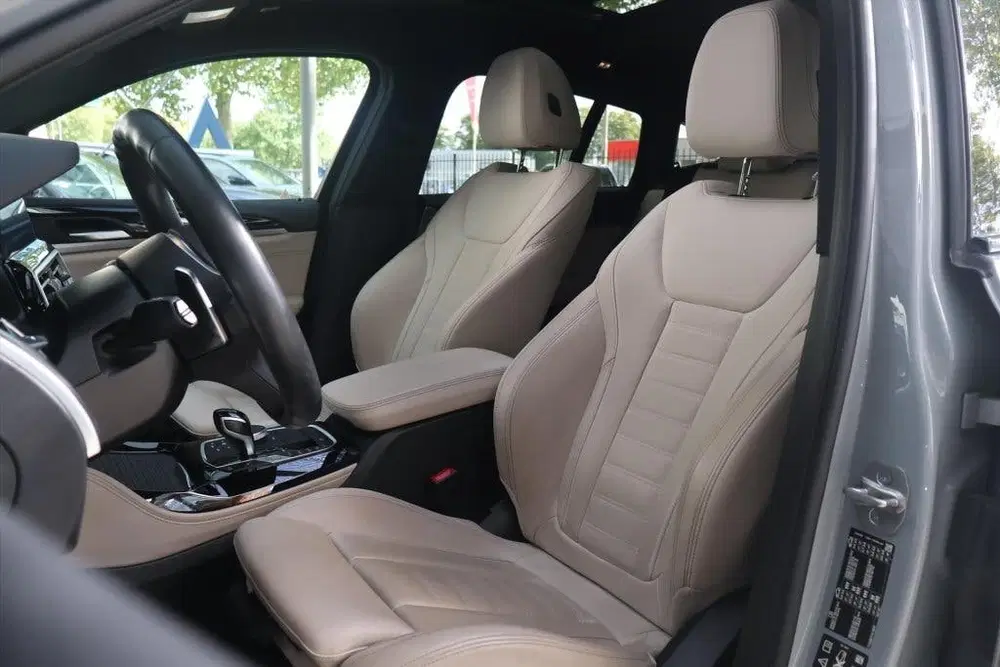 BMW X4 (g02) xDrive20i M-Sport 184pk uit 2022, foto 6