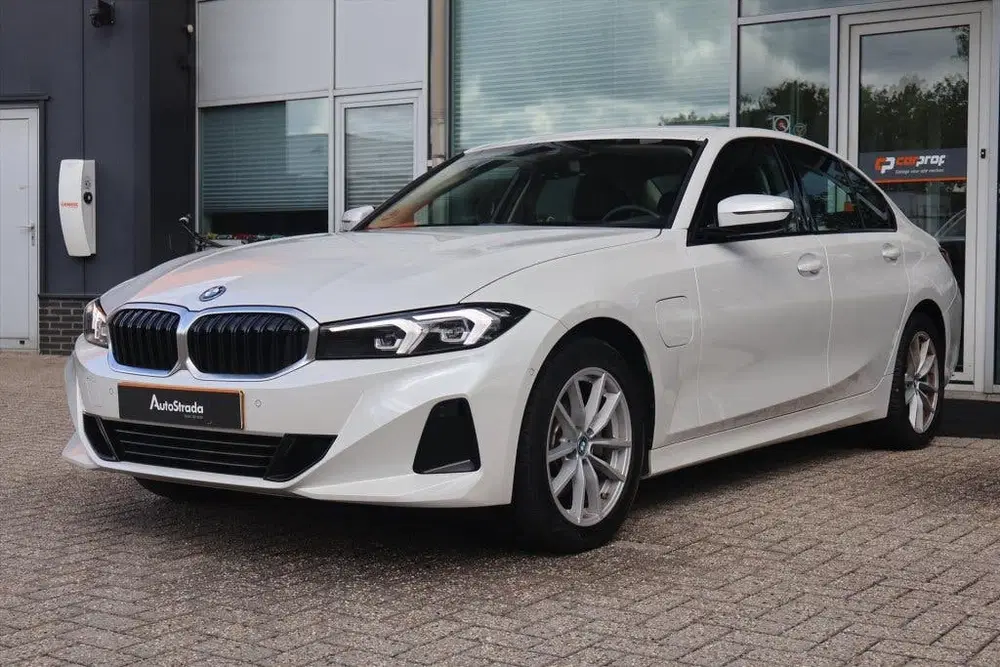 BMW 3-serie (g20) 320e High Executive 204pk uit 2024, foto 11