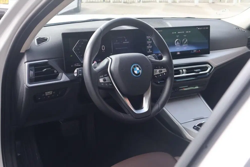 BMW 3-serie (g20) 320e High Executive 204pk uit 2024, foto 13