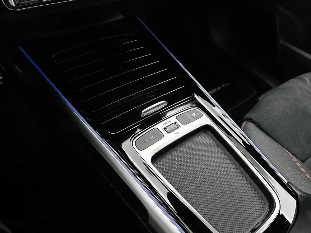 Mercedes-Benz EQB 250+ AMG Line 7p. 71 kWh uit 2024, foto 12