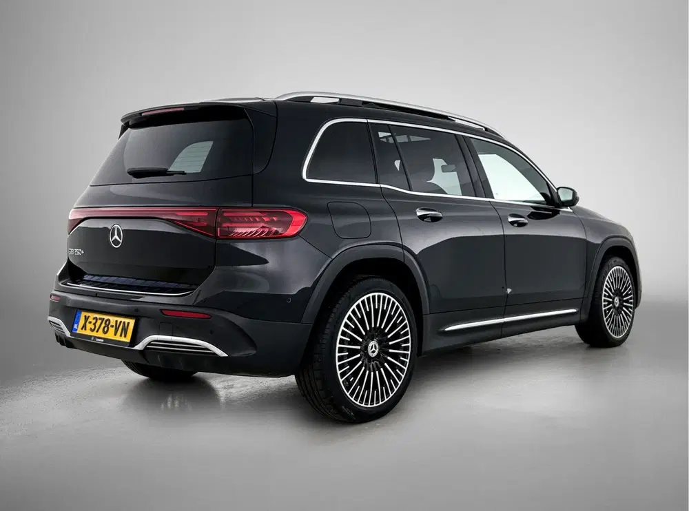 Mercedes-Benz EQB 250+ AMG Line 7p. 71 kWh uit 2024, foto 2