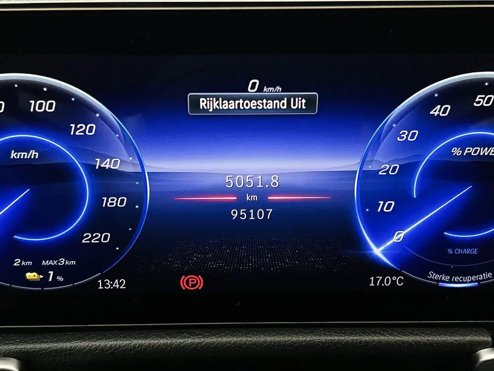 Mercedes-Benz EQB 250+ AMG Line 7p. 71 kWh uit 2024, foto 6