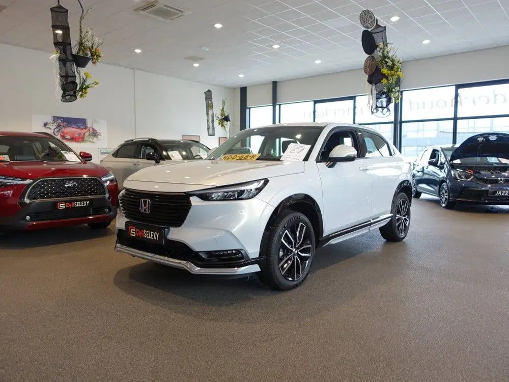 Honda HR-V 1.5 i-MMD 131pk CVT Advance Zwarte Grille uit 2024