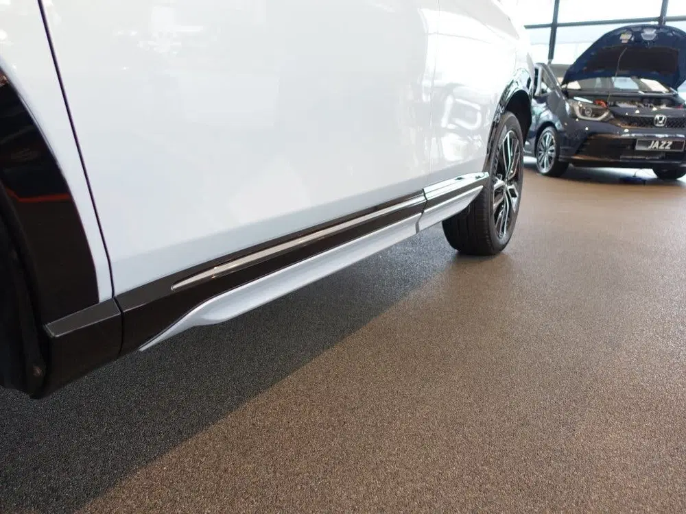 Honda HR-V 1.5 i-MMD 131pk CVT Advance Zwarte Grille uit 2024, foto 10