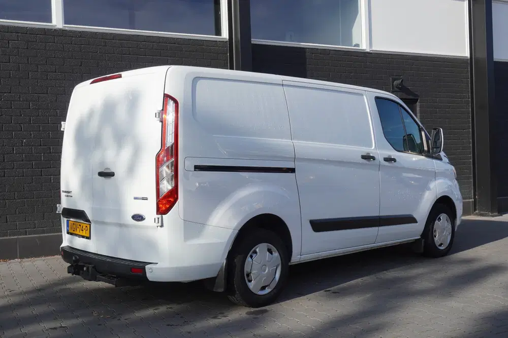 Ford Transit Custom 2.0 TDCI 130PK MHEV EURO 6 uit 2020, foto 2