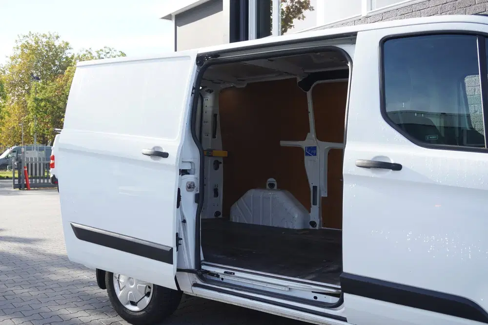 Ford Transit Custom 2.0 TDCI 130PK MHEV EURO 6 uit 2020, foto 9