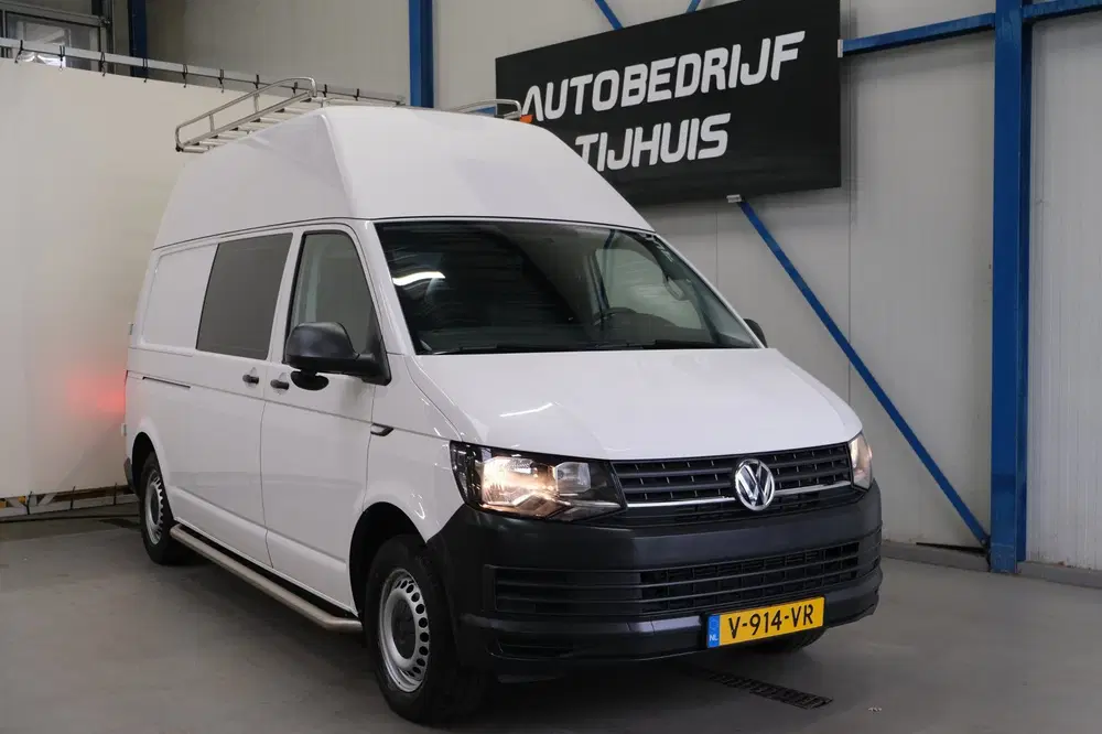 Volkswagen Transporter 2.0 TSI 150PK L2H2 Highline uit 2019
