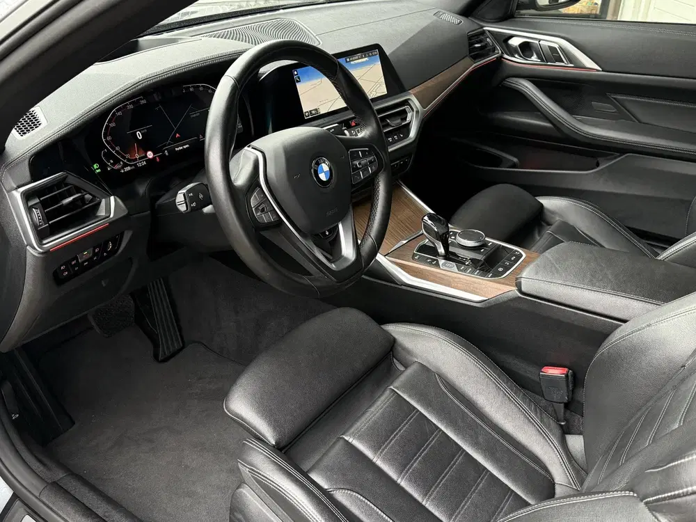 BMW 4-serie 420i High Executive uit 2021, foto 4