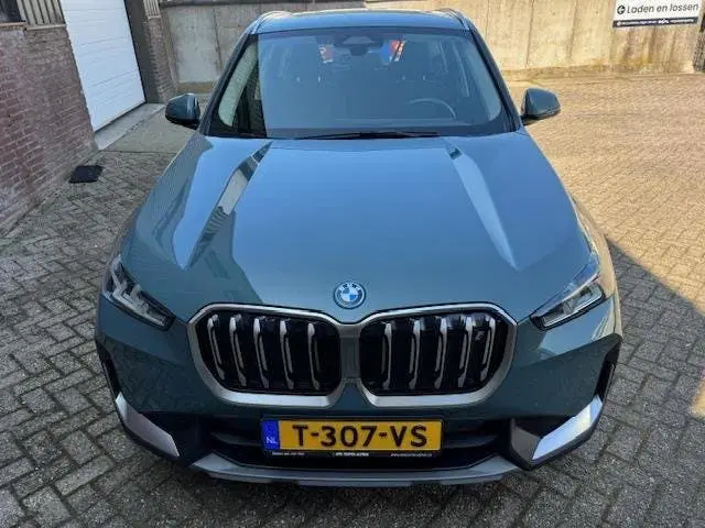 BMW iX1 XDrive30 Launch Edition 67 kWh uit 2023, foto 3
