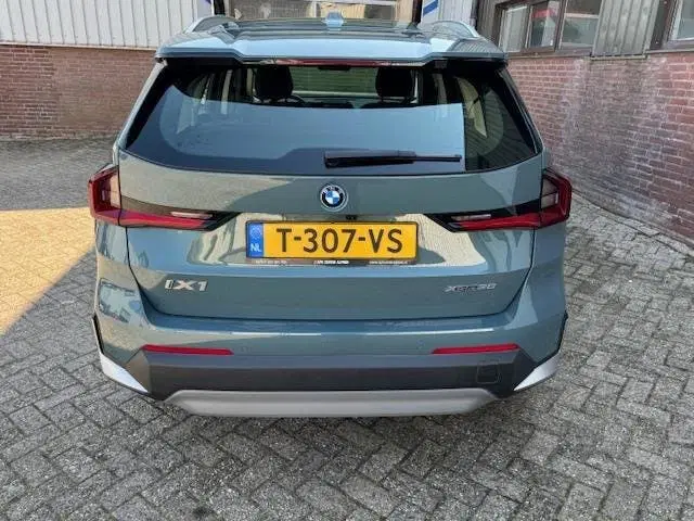 BMW iX1 XDrive30 Launch Edition 67 kWh uit 2023, foto 6