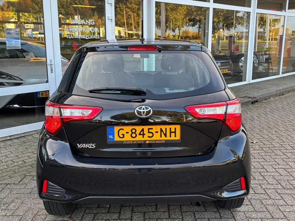 Toyota Yaris 1.0 73PK VVT-i Active Black Line uit 2019, foto 4