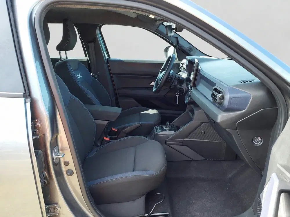 Dacia Duster 1.2 TCe ECO-G 120 Expression AUTOMAAT uit 2026, foto 2