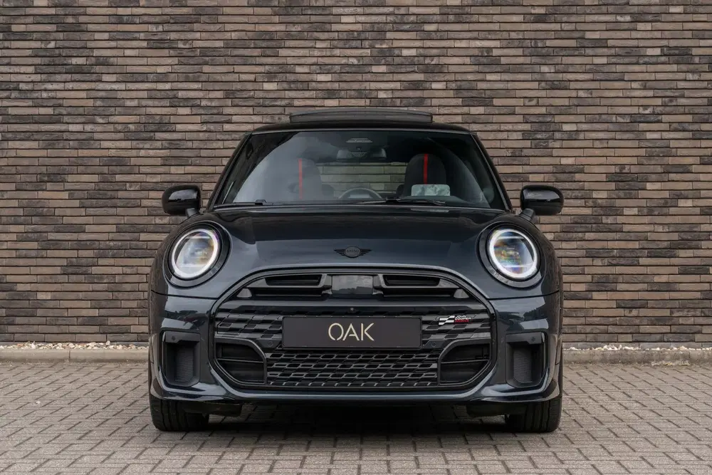 Mini John Cooper Works 2.0 Cooper S John Cooper Works XL uit 2024, foto 3