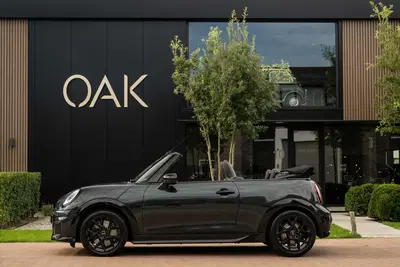 Mini Cabrio 2.0 Cooper C John Cooper Works XL uit 2025