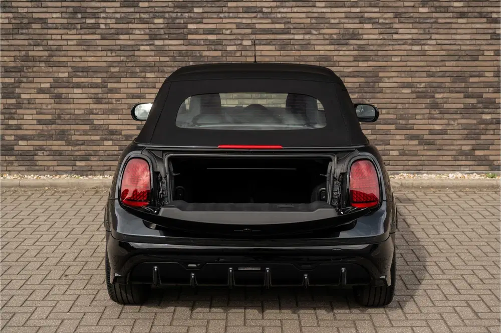 Mini Cabrio 2.0 Cooper C John Cooper Works XL uit 2025, foto 11