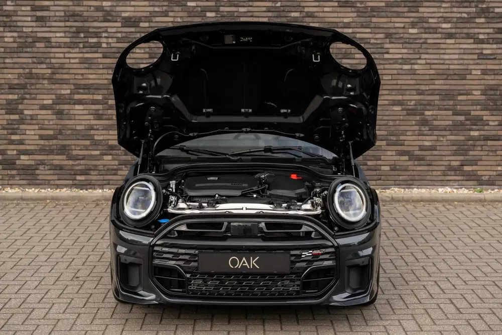 Mini Cabrio 2.0 Cooper C John Cooper Works XL uit 2025, foto 8
