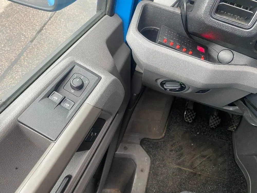 Volkswagen Crafter Oprijwagen uit 2020, foto 11