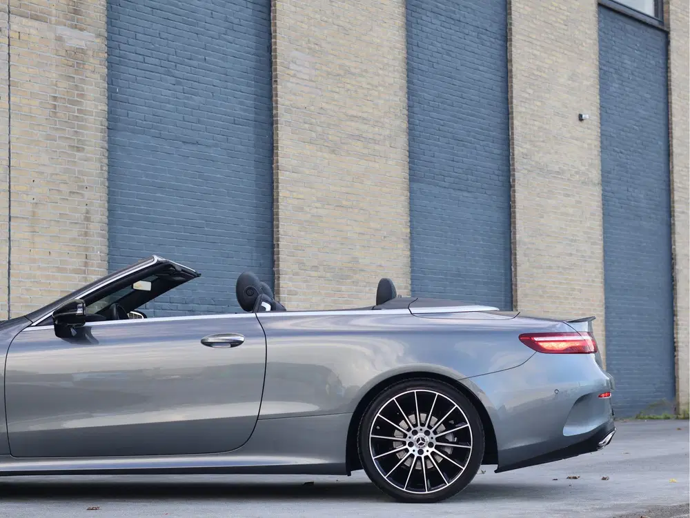 Mercedes-Benz E-Klasse 200 Sport Edition AMG uit 2020, foto 10