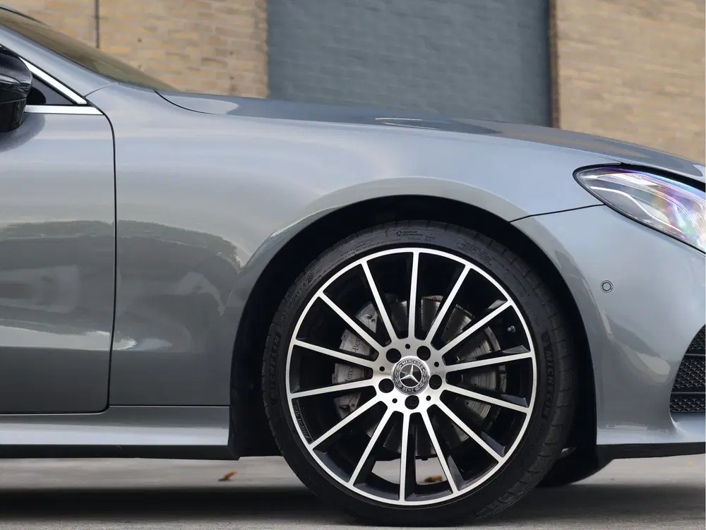 Mercedes-Benz E-Klasse 200 Sport Edition AMG uit 2020, foto 15