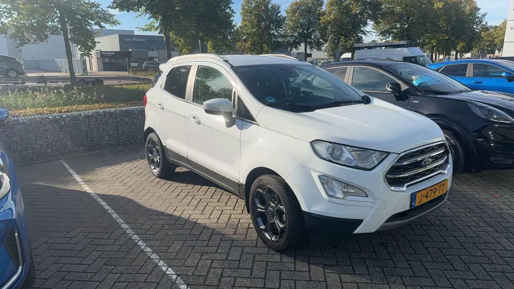 Ford EcoSport Titanium uit 2020, foto 5