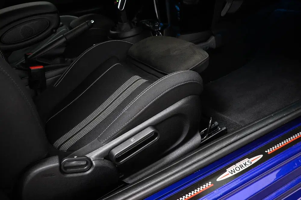 Mini Cooper 1.5 Cooper Camden Edition uit 2021, foto 12