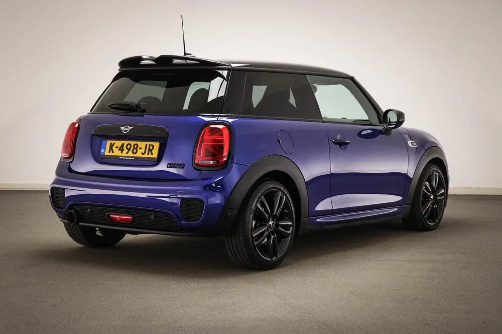 Mini Cooper 1.5 Cooper Camden Edition uit 2021, foto 2