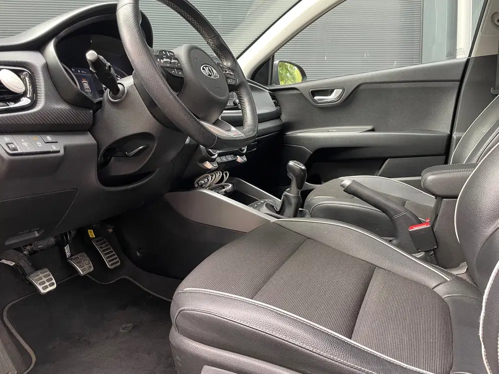 Kia Rio 1.0 T-GDi MHEV GT-Line DAKJE CAMERA CARPLA uit 2020, foto 10