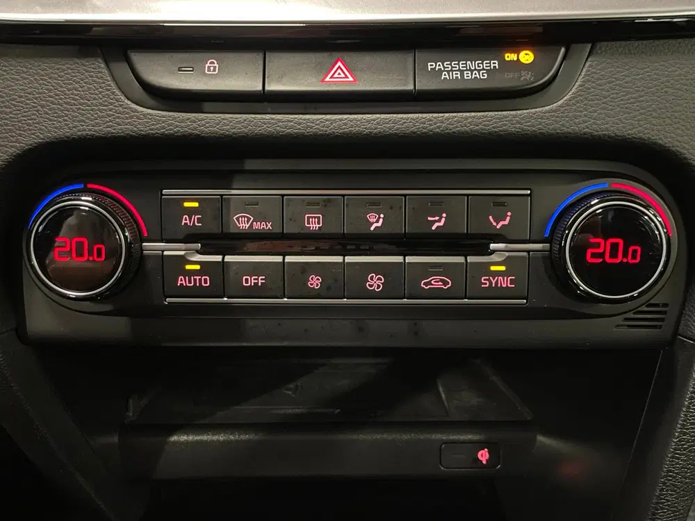 Kia Ceed 1.0 T-GDi DynamicPlusLine uit 2022, foto 13