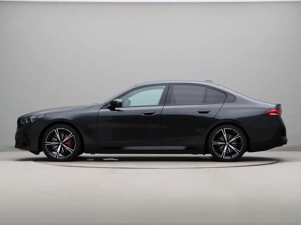BMW i5 eDrive40 84 kWh M Sport Pro uit 2026, foto 11