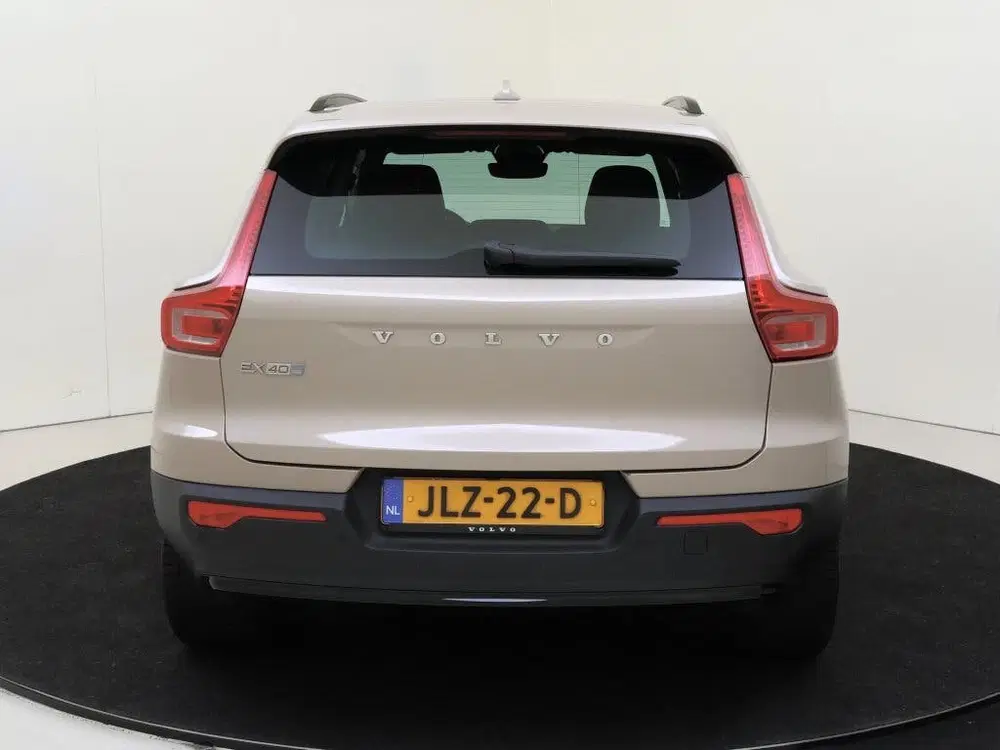 Volvo EX40 Extended Range Plus 82 kWh uit 2025, foto 6