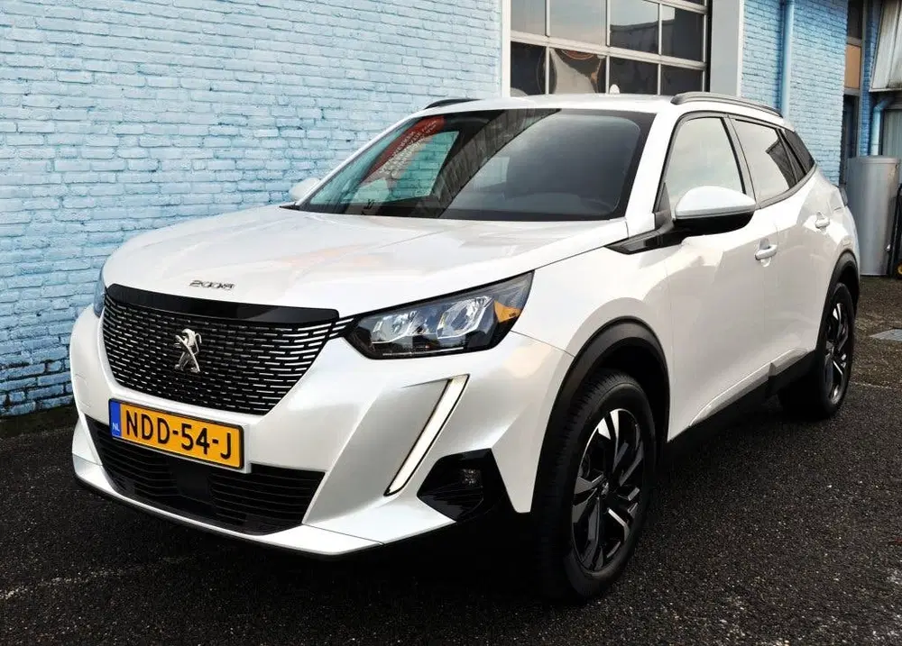 Peugeot 2008 1.2 PT Allure Pack uit 2021
