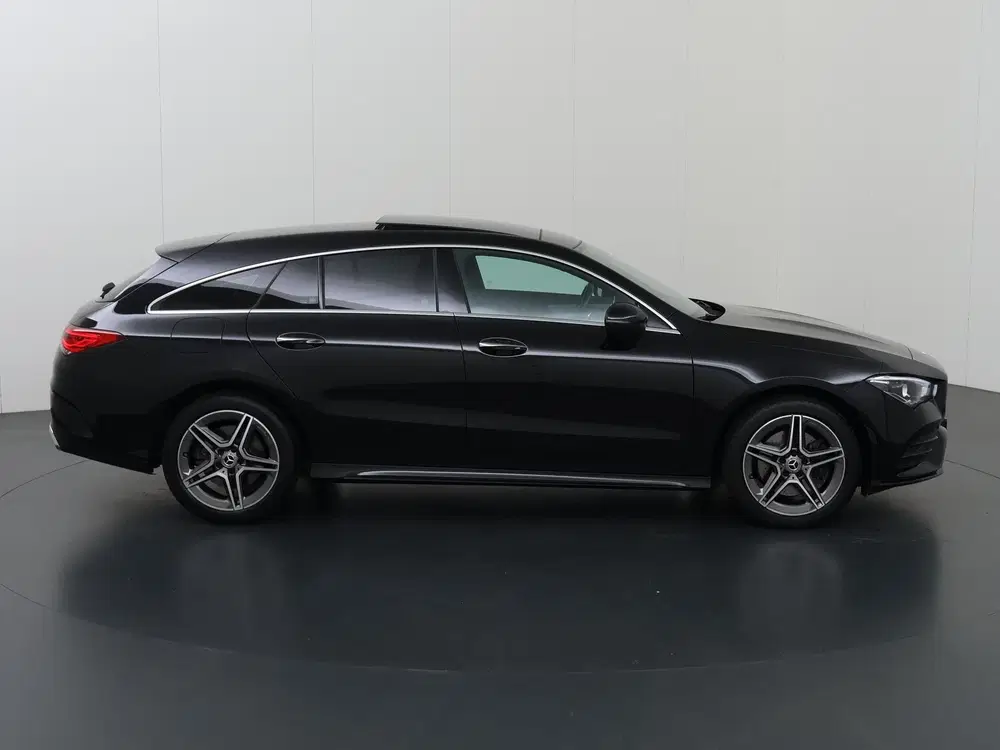 Mercedes-Benz CLA 250 e AMG Line uit 2023, foto 6