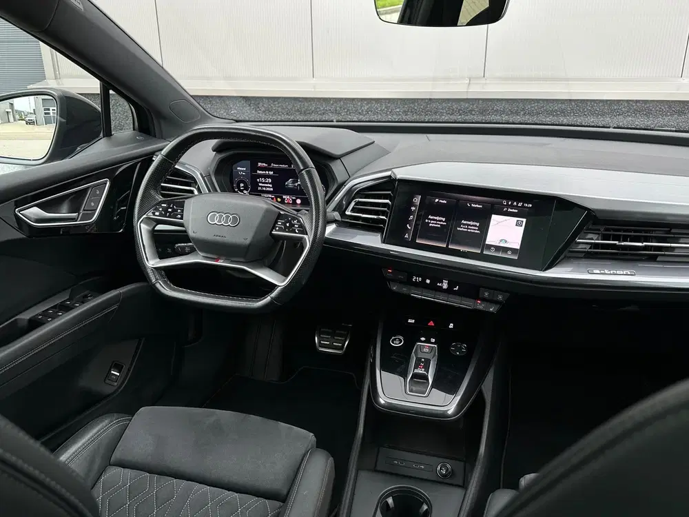 Audi Q4 e-tron 40 S-Line edition 77 kWh uit 2022, foto 13