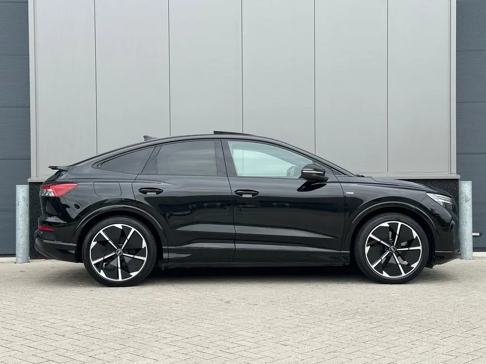 Audi Q4 e-tron 40 S-Line edition 77 kWh uit 2022, foto 8