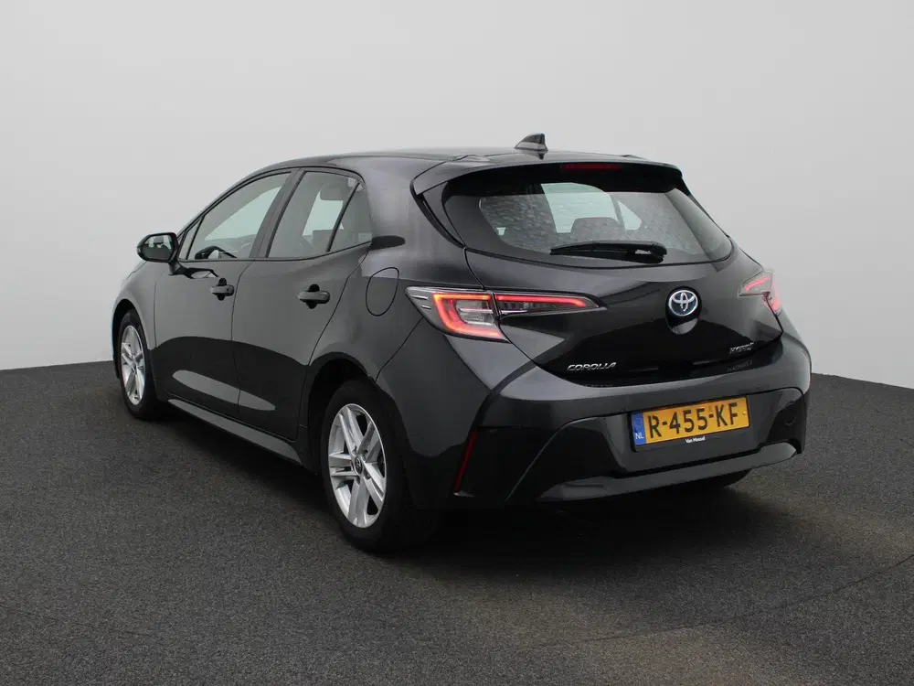 Toyota Corolla 1.8 Hybrid Business uit 2022, foto 2