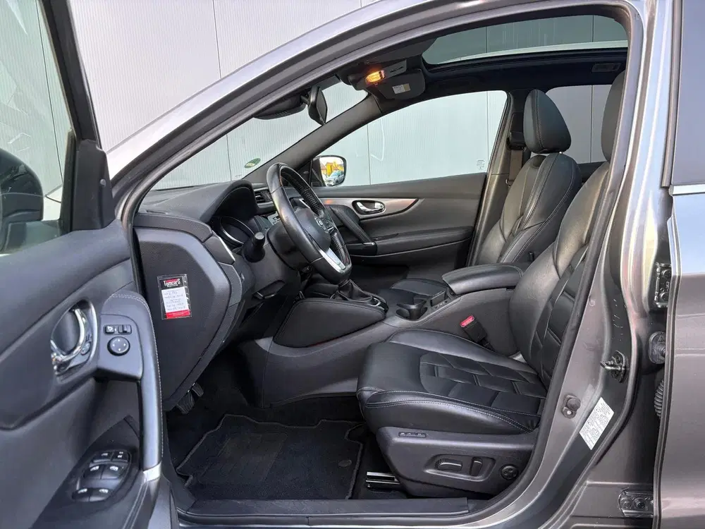 Nissan Qashqai 1.3 DIG-T 160PK Automaat Tekna+ Trekhaak uit 2019, foto 6
