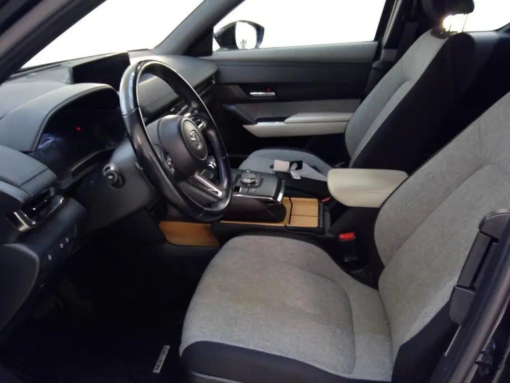 Mazda MX-30 E-SkyActiv 145 Comfort 36 kWh uit 2021, foto 3