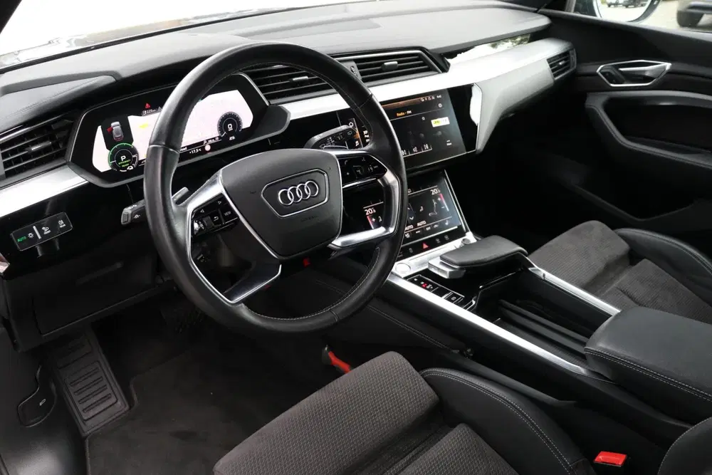 Audi e-tron e-tron 313PK uit 2019, foto 12