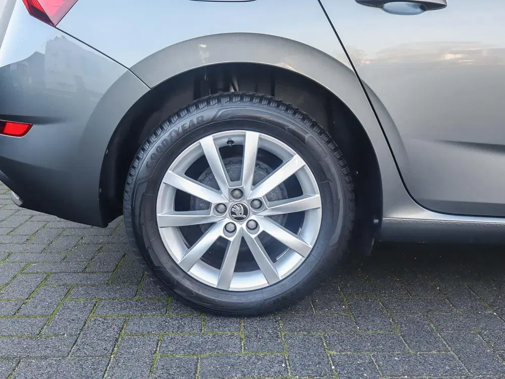 Skoda Scala 1.0 TSI 110pk Ambition uit 2022, foto 13