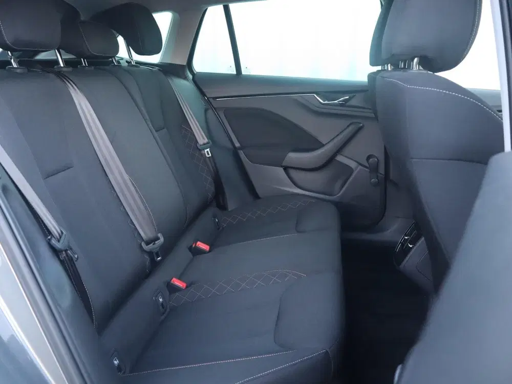 Skoda Scala 1.0 TSI 110pk Ambition uit 2022, foto 15