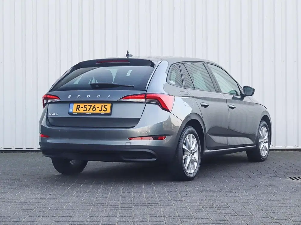 Skoda Scala 1.0 TSI 110pk Ambition uit 2022, foto 2